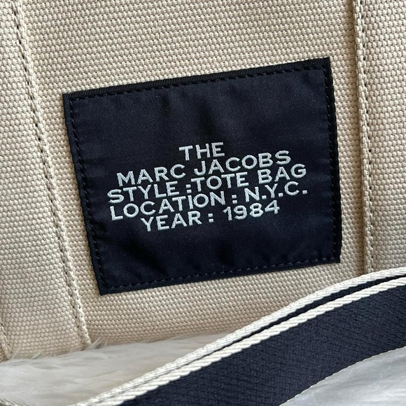 💰SOLD - M0017027 - Marc Jacobs The Jacquard Medium Tote Bag - Picture 7 of 15